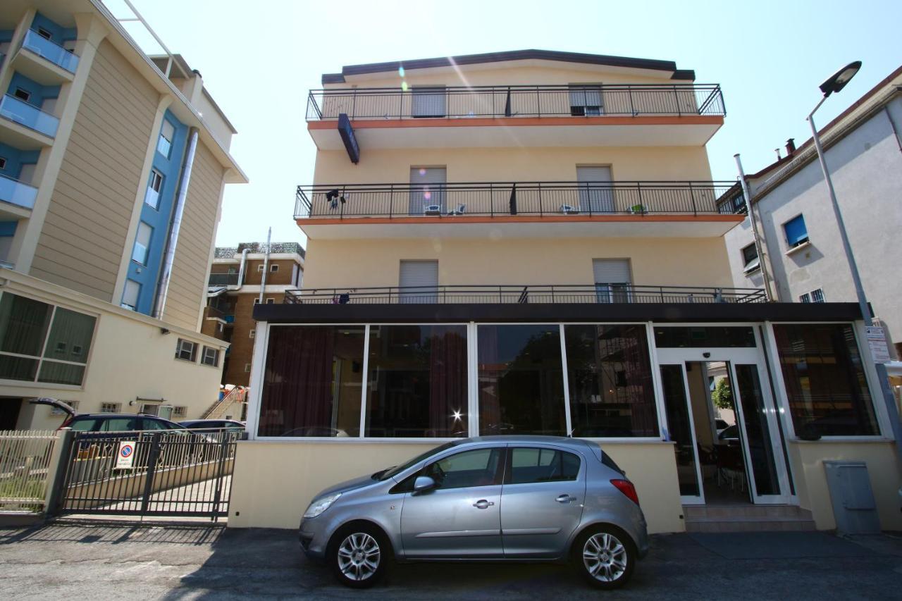 Hotel Arena Rimini Esterno foto
