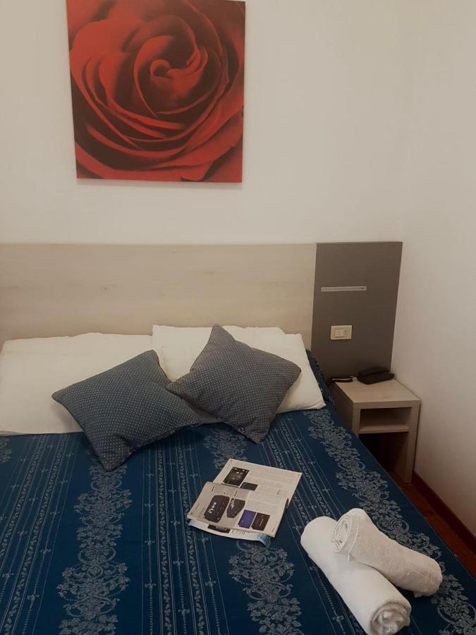 Hotel Arena Rimini Esterno foto