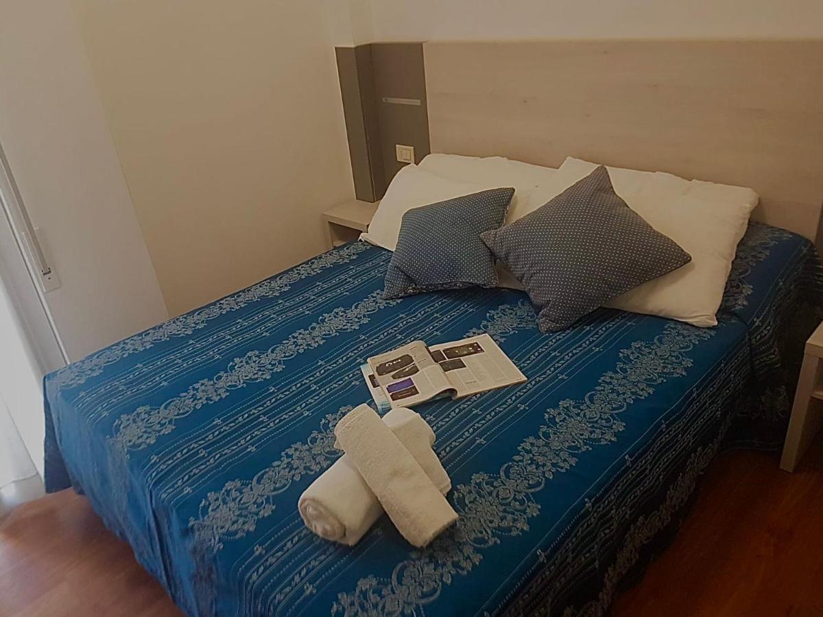Hotel Arena Rimini Esterno foto