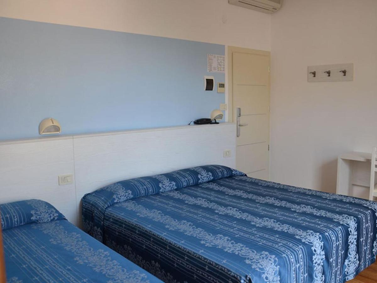 Hotel Arena Rimini Esterno foto