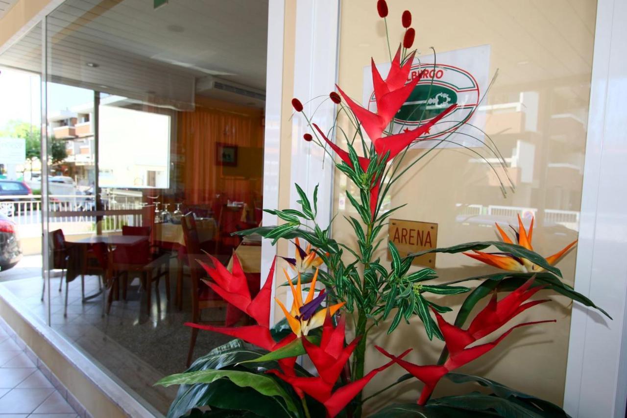 Hotel Arena Rimini Esterno foto